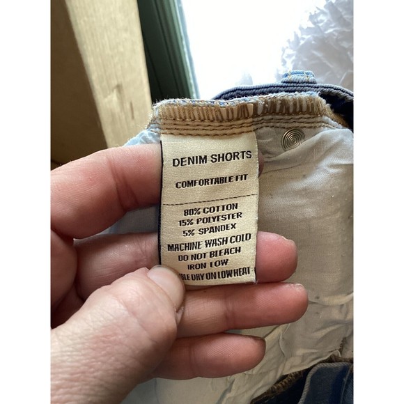 HOCAIES Sz 4 Exposed Button-Fly Raw Hem Distress Hi-Rise Comfortable Fit Shorts - Picture 7 of 7